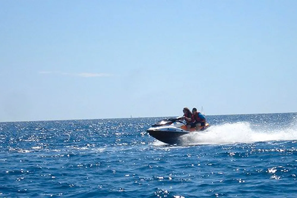 Jet ski, randonnée île d'or au départ du Port de Saint-Aygulf