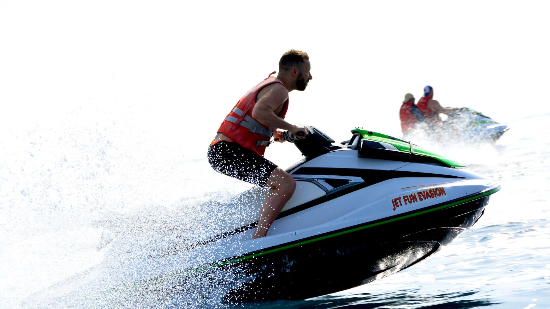 Comment piloter un jet ski quand on débute